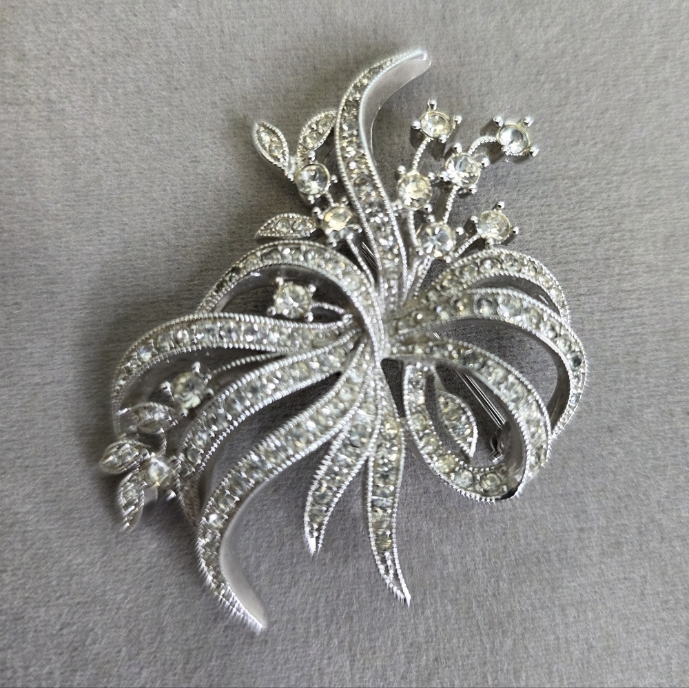 Rhinestones silver tone brooch